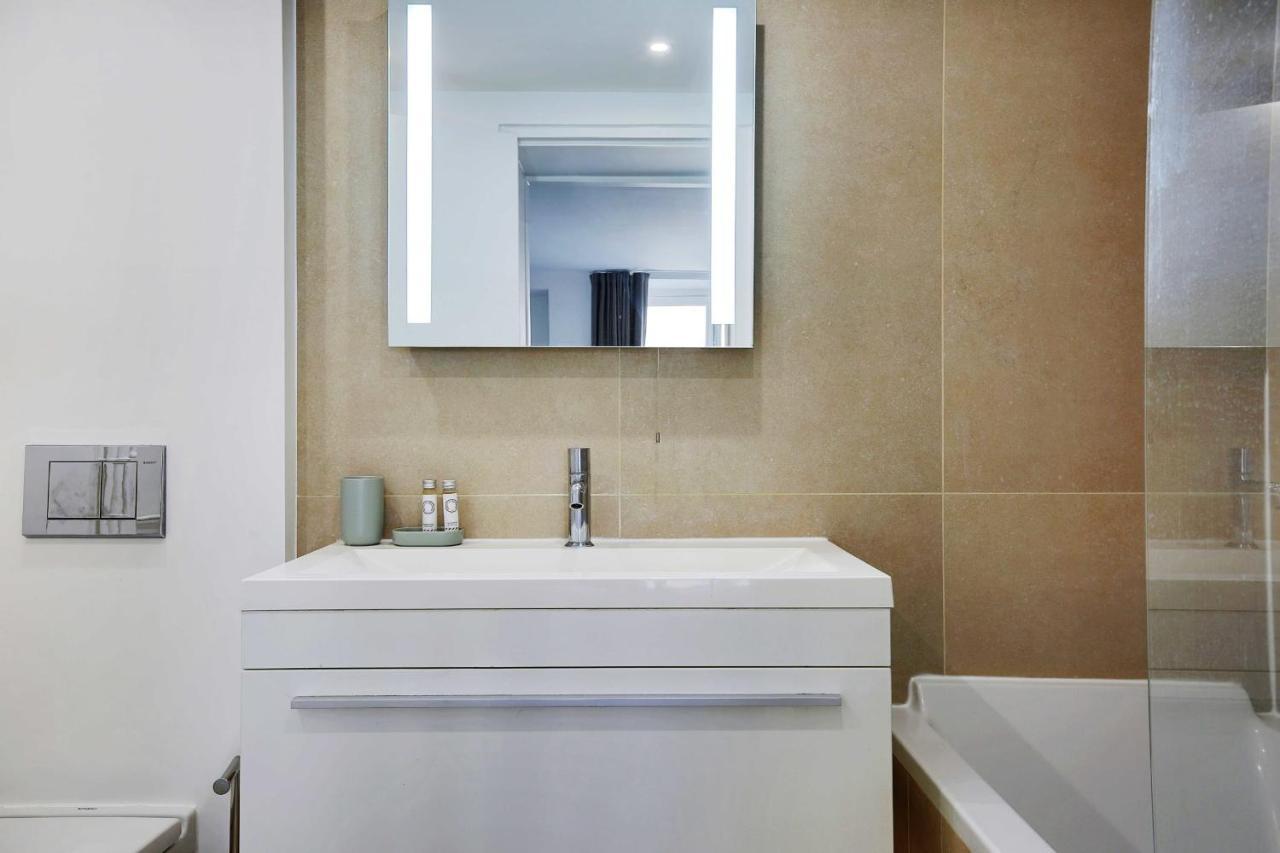 Elegant Apartment - 2Bd-6P - Avenue Montaigne Parigi Esterno foto