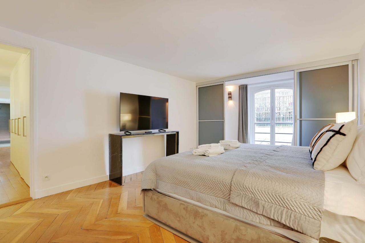 Elegant Apartment - 2Bd-6P - Avenue Montaigne Parigi Esterno foto